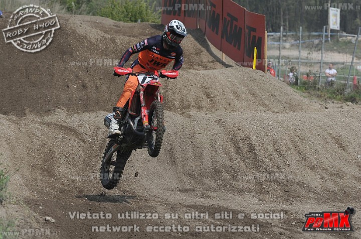 ROB_4690 (Copy).JPG